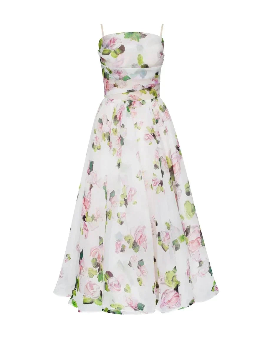 Stridex™ | Luxuriöses schulterfreies Kleid