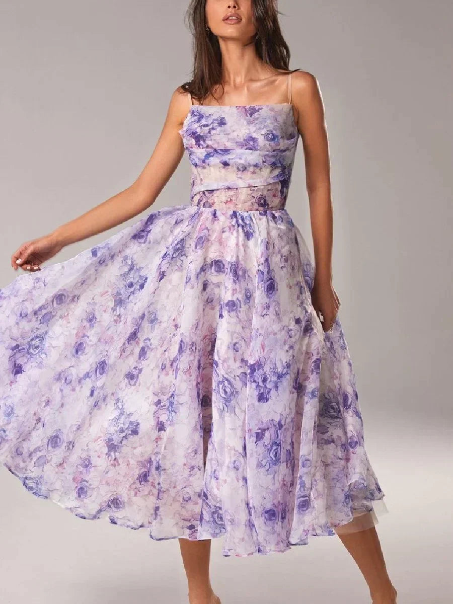 Stridex™ | Luxuriöses schulterfreies Kleid
